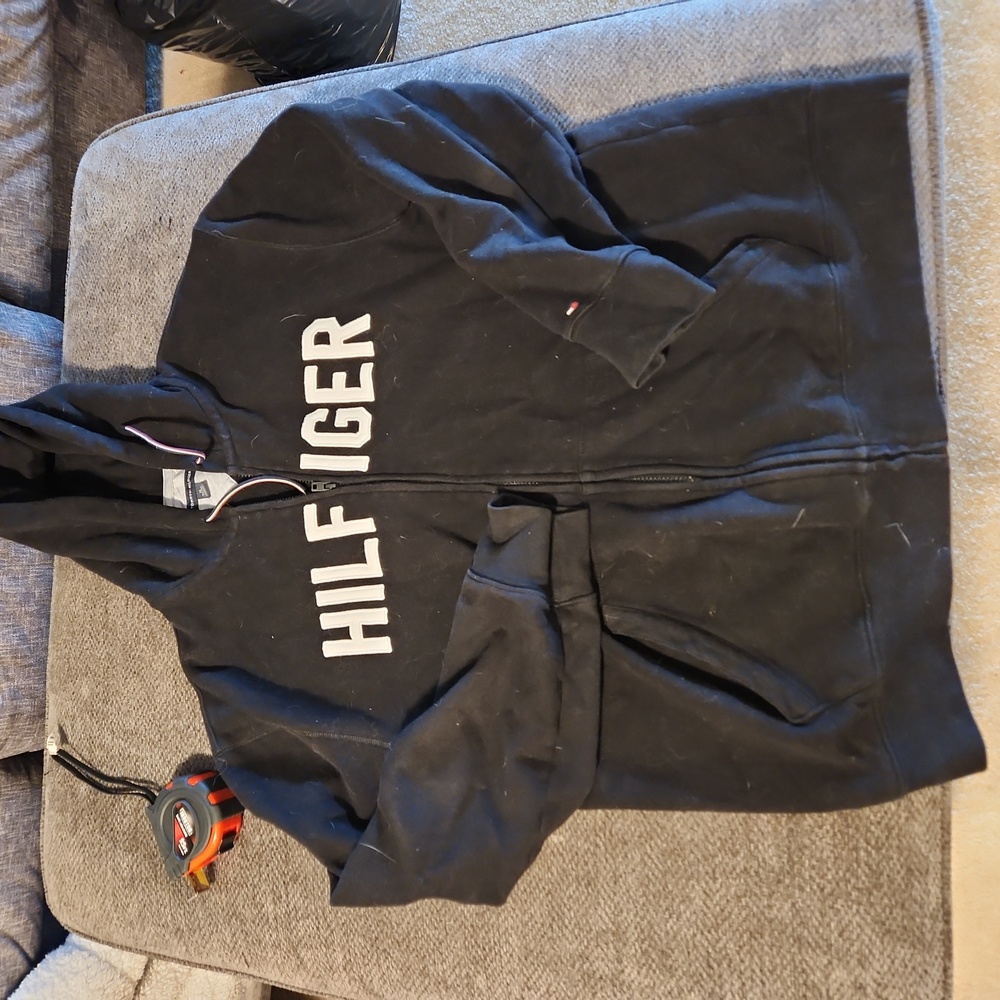 Tommy Hilfiger black zip-up hoodie xl